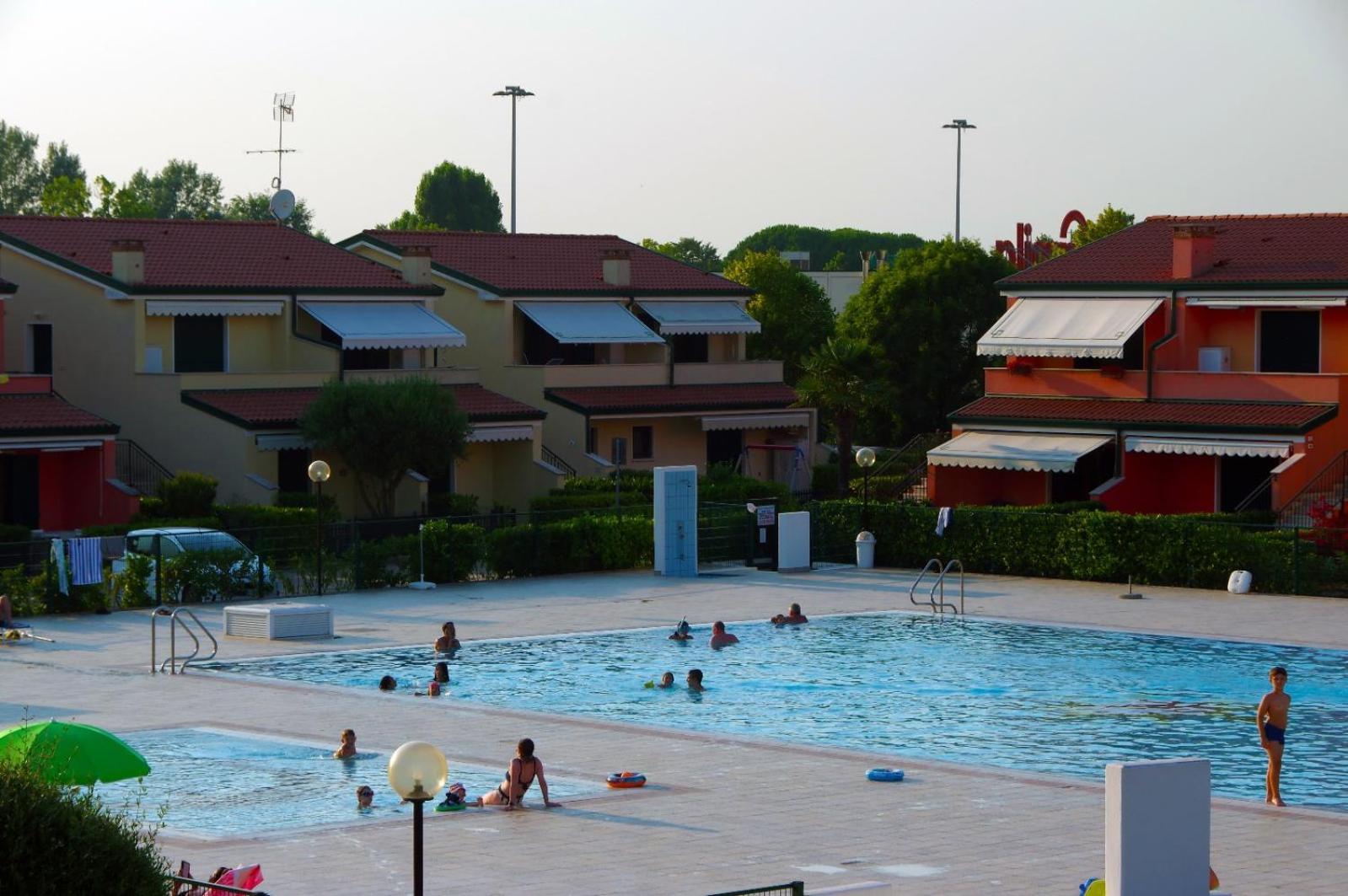 Aparthotel Villaggio Dei Fiori
