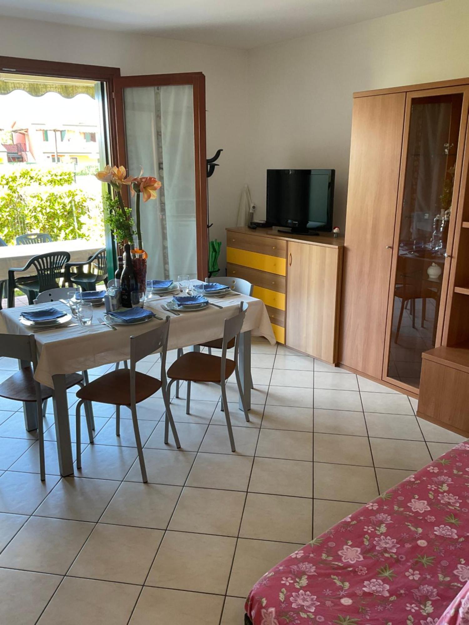 Aparthotel Villaggio Dei Fiori 4 Stars Luxury - Great Family - Pet Friendly - With Hypermarket - Delivery Restaurant-pizzeria - Breakfast With Supplement - Ultra Fast Wi-fi - Play Area For Children - Olympic Swimming Pool - Parking 4*