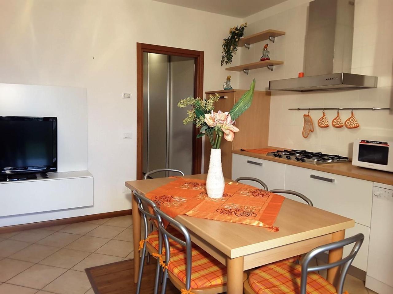 Villaggio Dei Fiori: Family-friendly With Pools And Buffet 4*